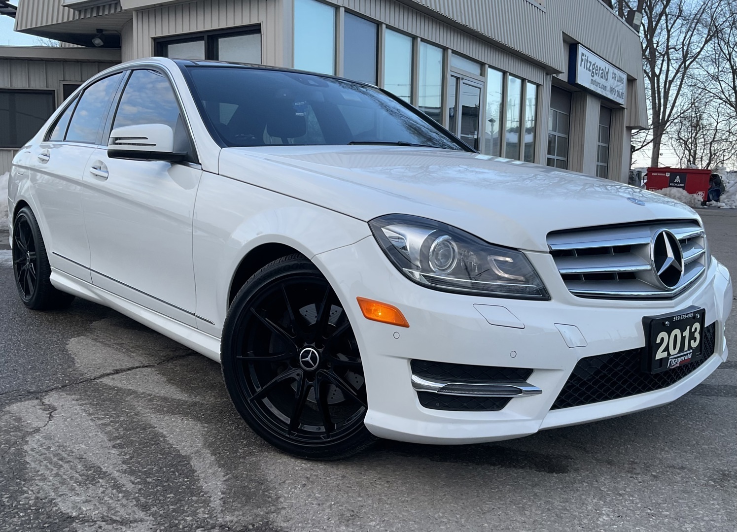 2013 Mercedes-Benz C-Class C350 4MATIC Sport Sedan - LTHR! NAV! BACK-UP CAM! 