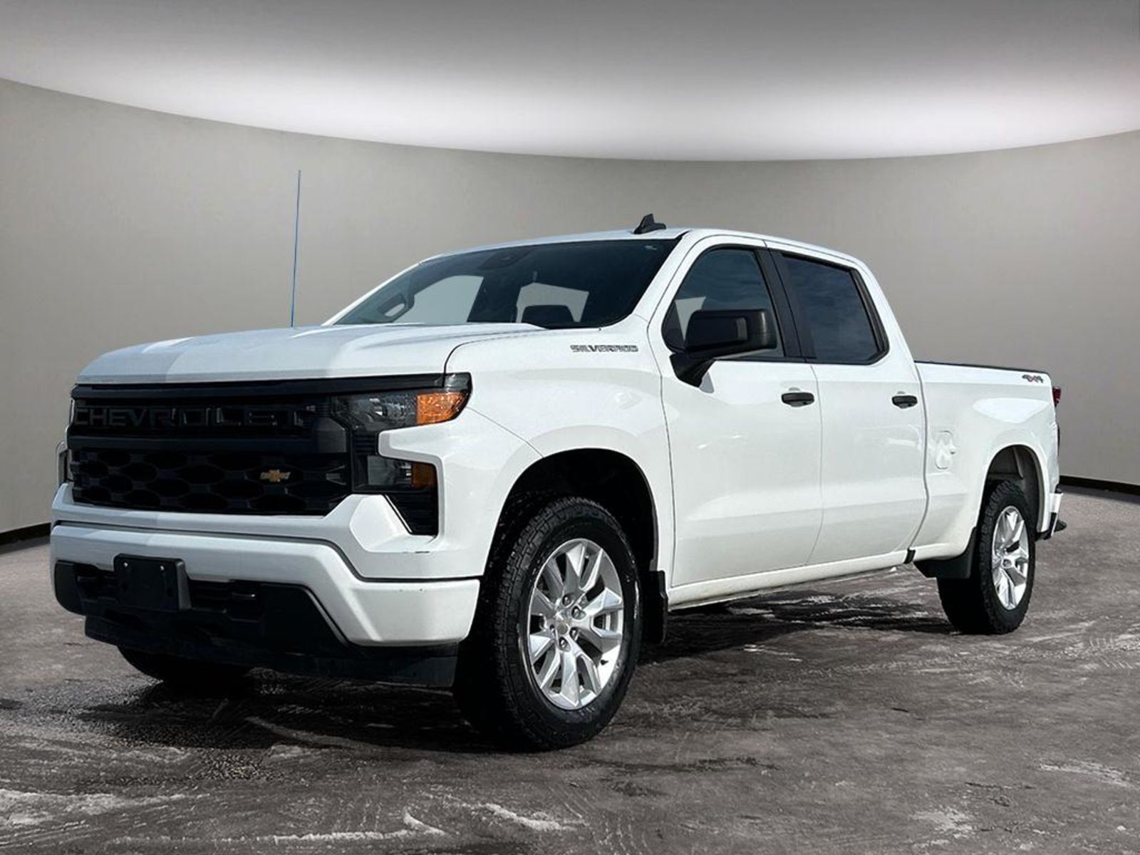 2022 Chevrolet Silverado 1500 Custom | 4WD | Remote Start | Apple Carplay & Andr