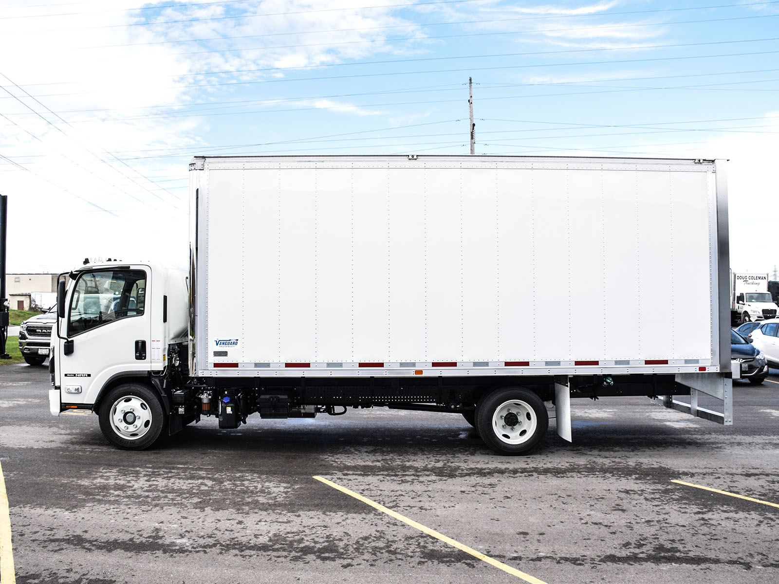 2025 Isuzu NRR 3U4 Y4