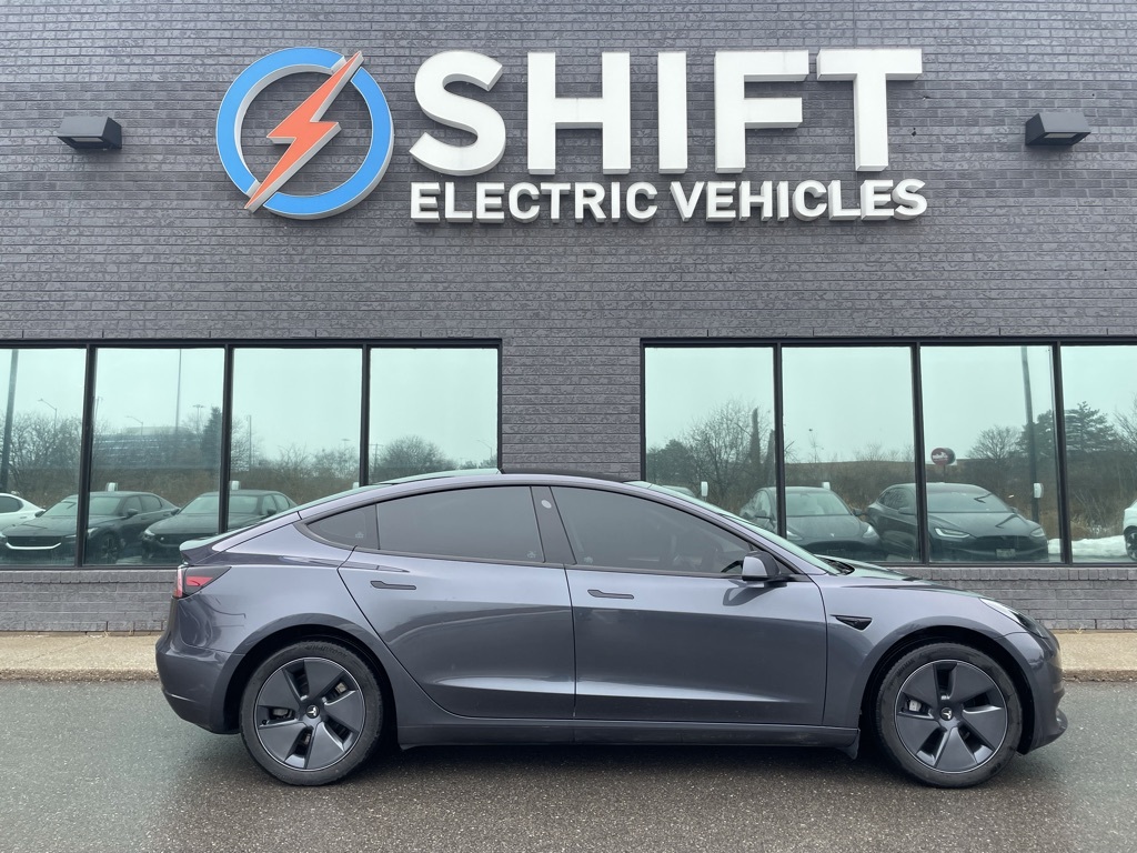 2023 Tesla Model 3 RWD | CLEAN CARFAX! LOW MILEAGE!