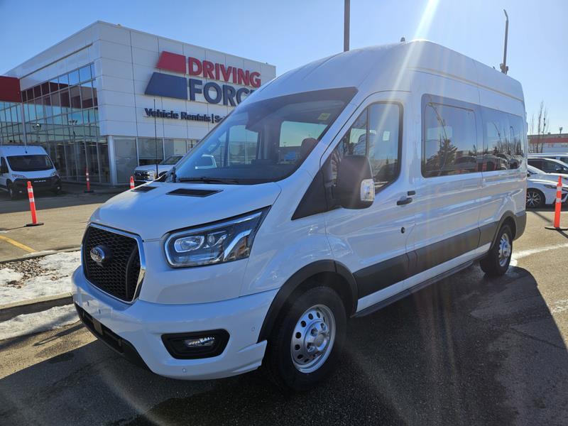 2023 Ford Transit Passenger Wagon XLT