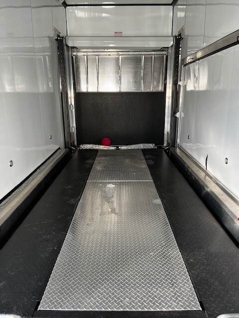 2026 Mission Trailers Mission Stacker 24' Pinnacle Premium
