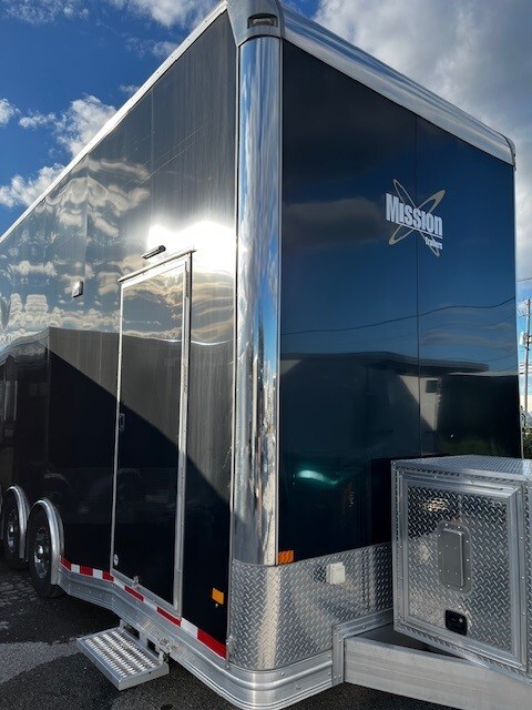 2026 Mission Trailers Mission Stacker 24' Pinnacle Premium