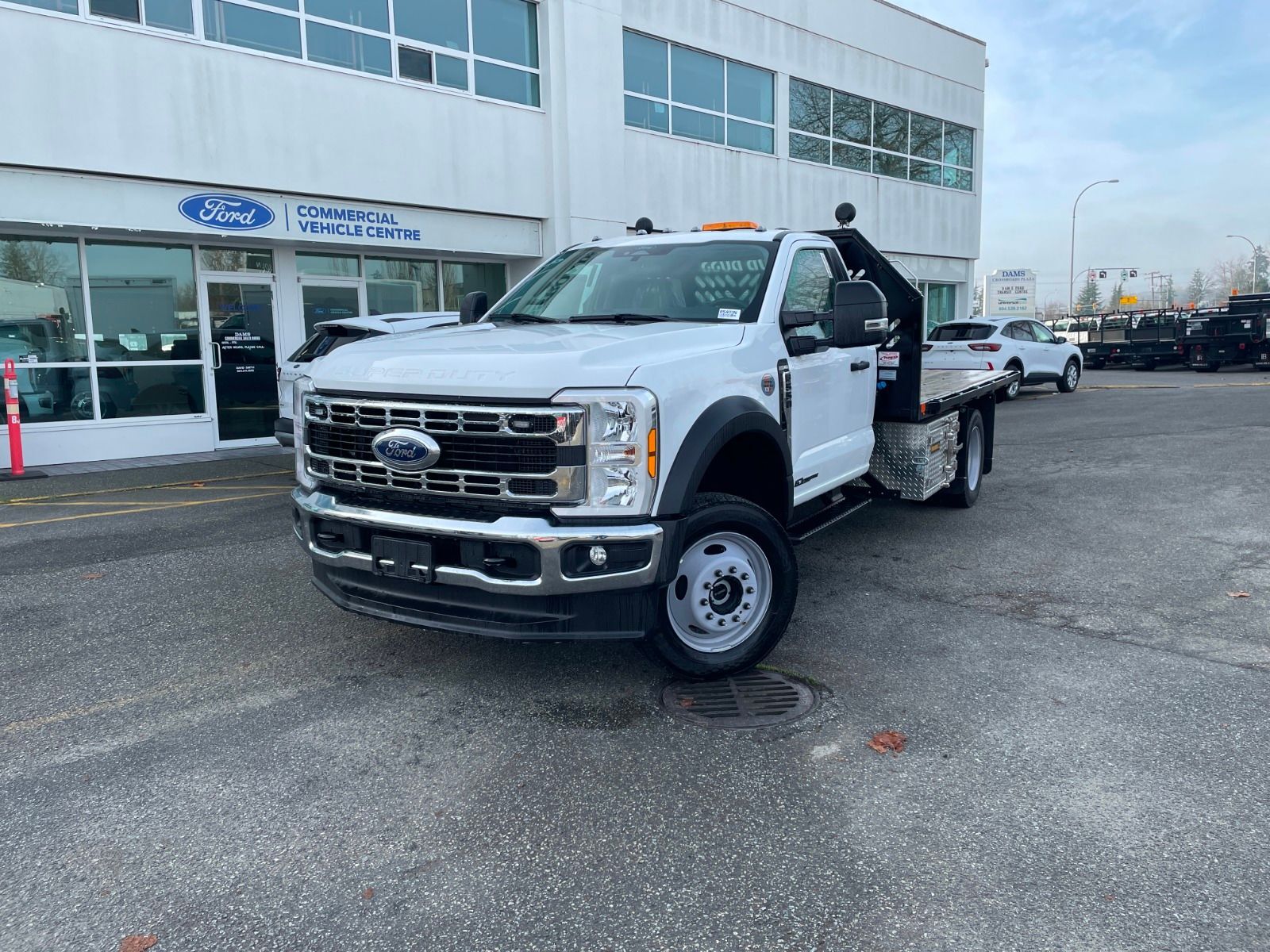 2024 Ford F-550 XL - FLAT DECK