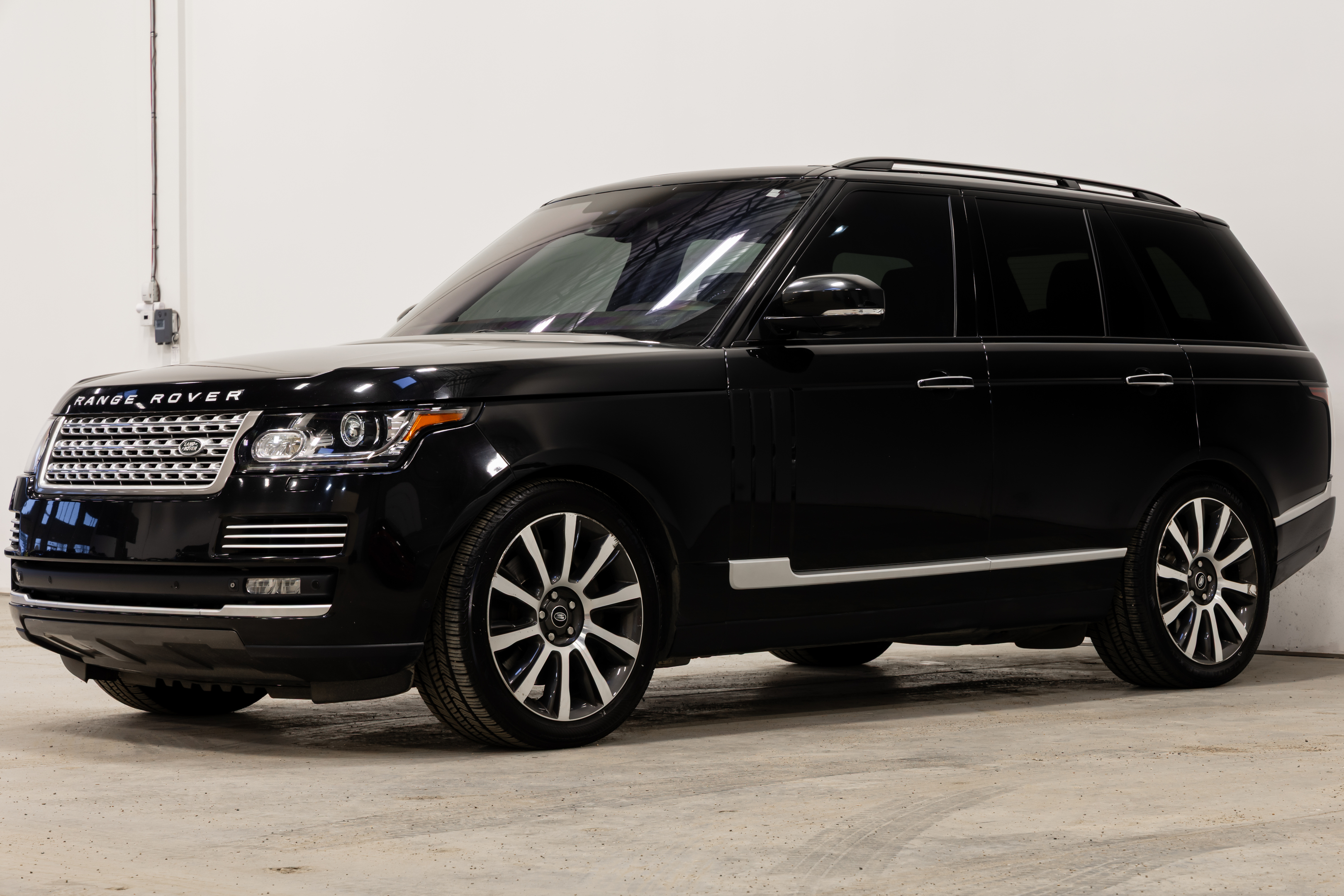 2015 Land Rover Range Rover V8 Autobiography Supercharged SWB