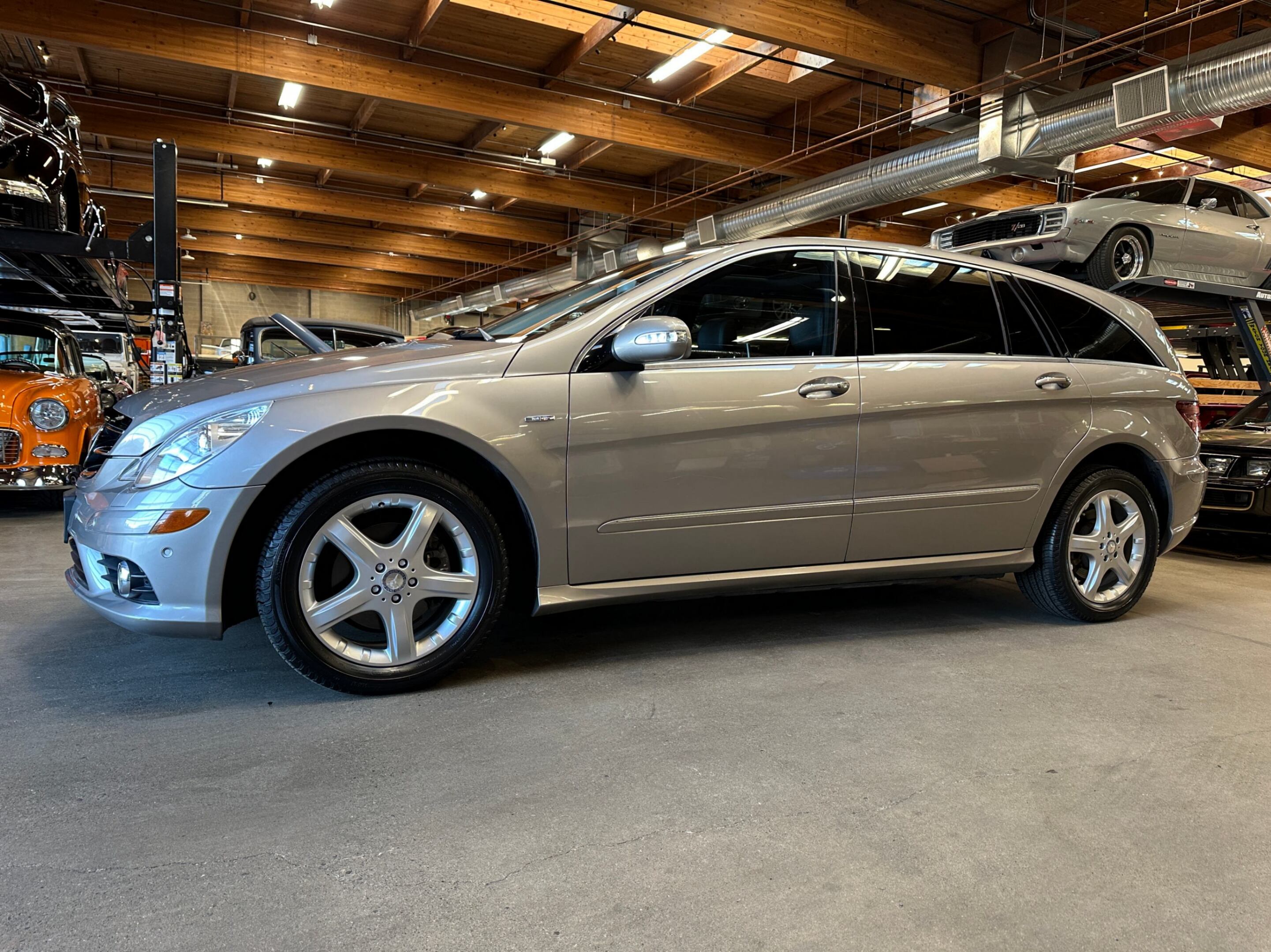 2009 Mercedes-Benz R-Class R 320 BlueTEC 4Matic