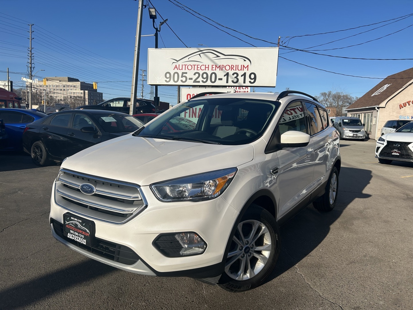2018 Ford Escape SE AWD Pearl White Dual Climate / Rev Cam / Htd Se