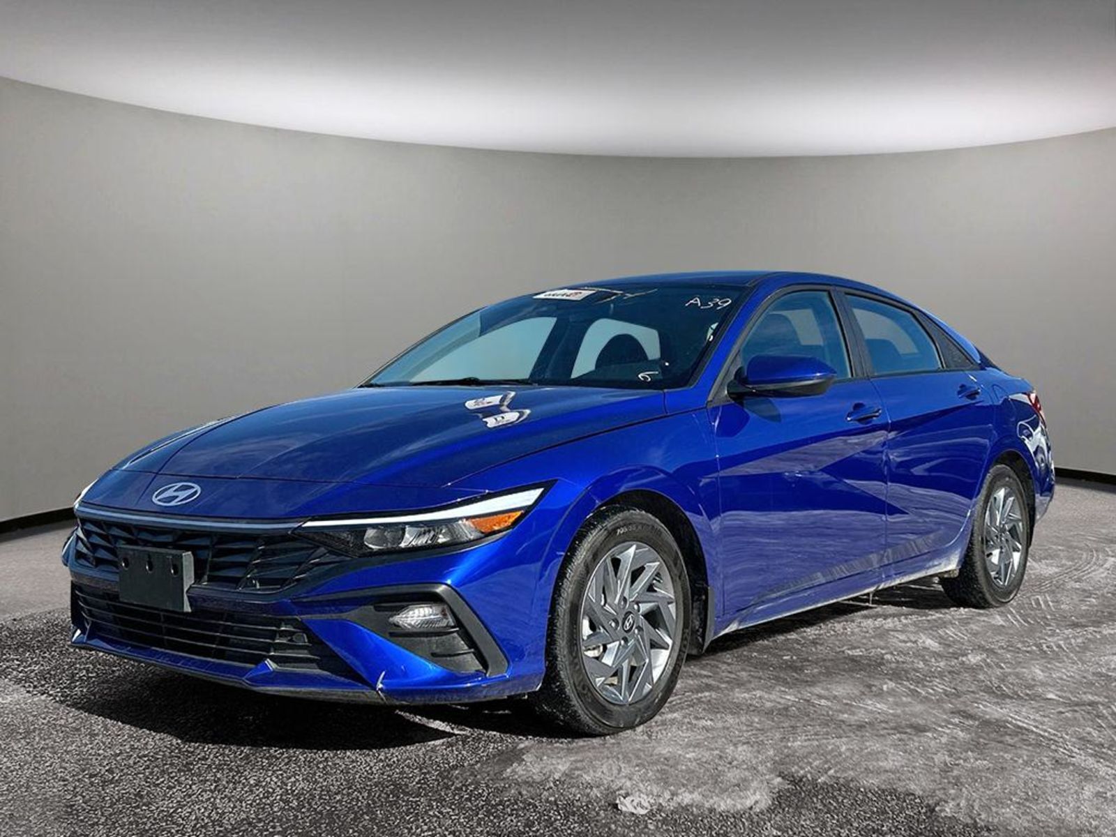 2024 Hyundai Elantra Essential | Heated Seats & Steering Wheel | Apple 