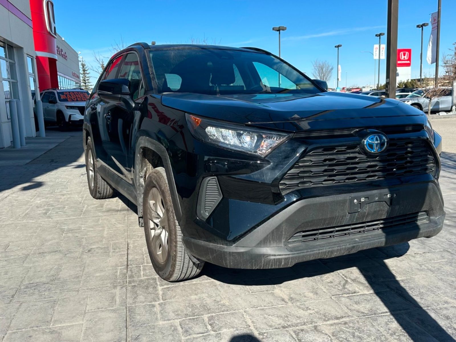 2024 Toyota RAV4 LE: Hyrbid, AWD, Great on Gas!