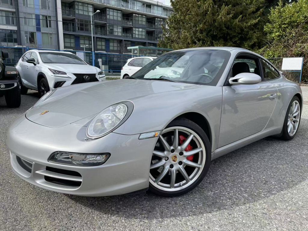 2005 Porsche 911 Carrera S (997) Manual incredible low KM and condi