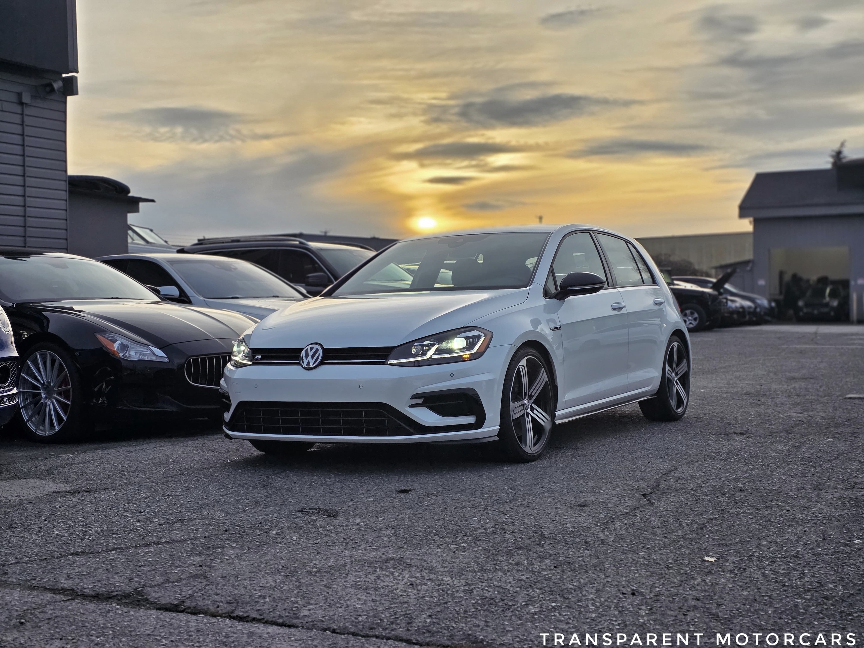 2018 Volkswagen Golf R Clean Carfax/292HP Turbo/4Motion/Apple CarPlay/Dri