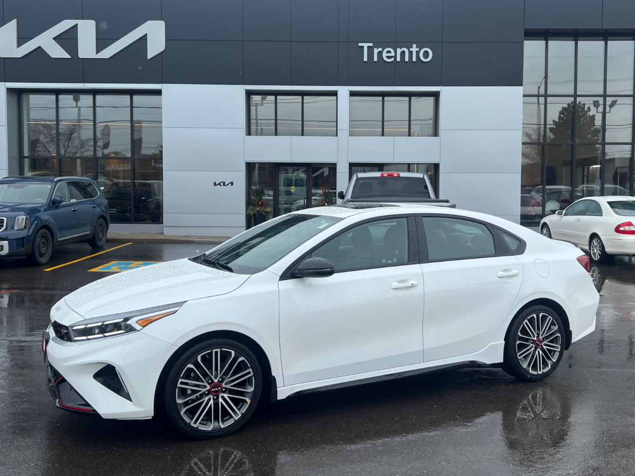 2024 Kia Forte GT Limited | Remote Starter | Apple Carplay