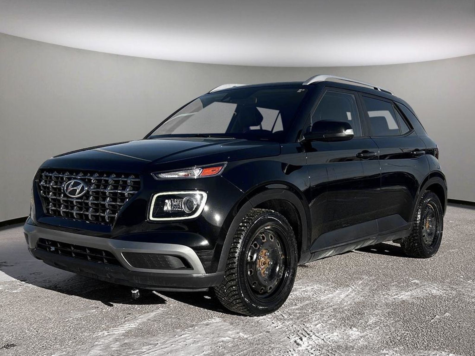 2020 Hyundai Venue Ultimate | Local MB Vehicle | Sunroof | Heated Fro