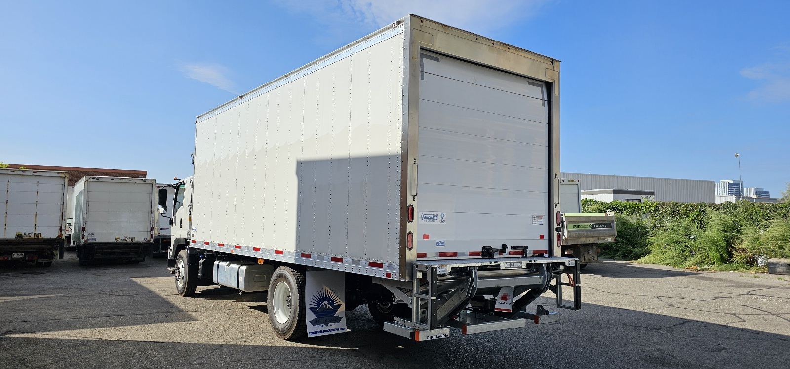 2025 Isuzu FVR 24 ft. reefer body & tailgate