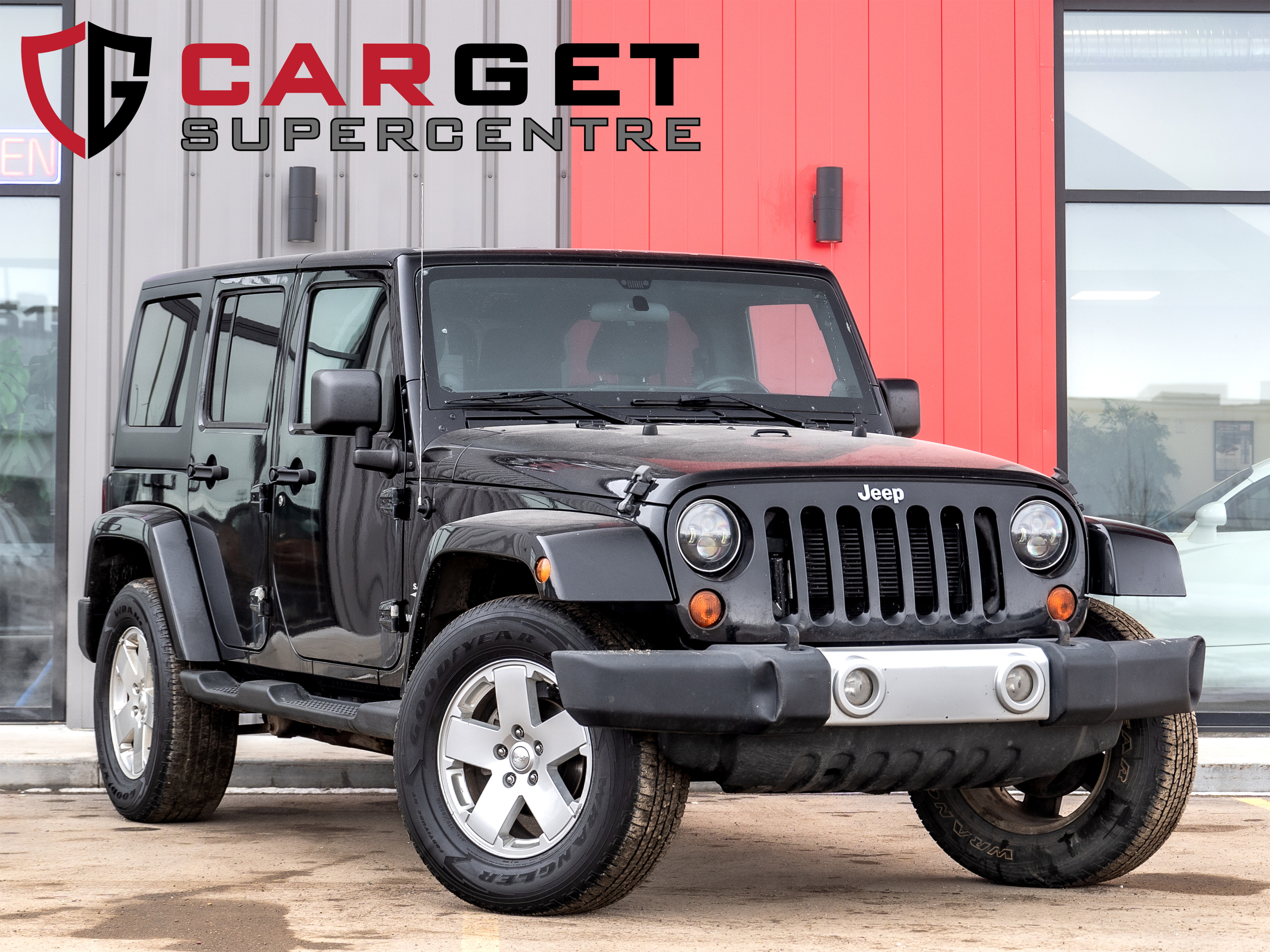 2012 Jeep WRANGLER UNLIMITED Sahara - Bluetooth I Remote Start I Dana Axles