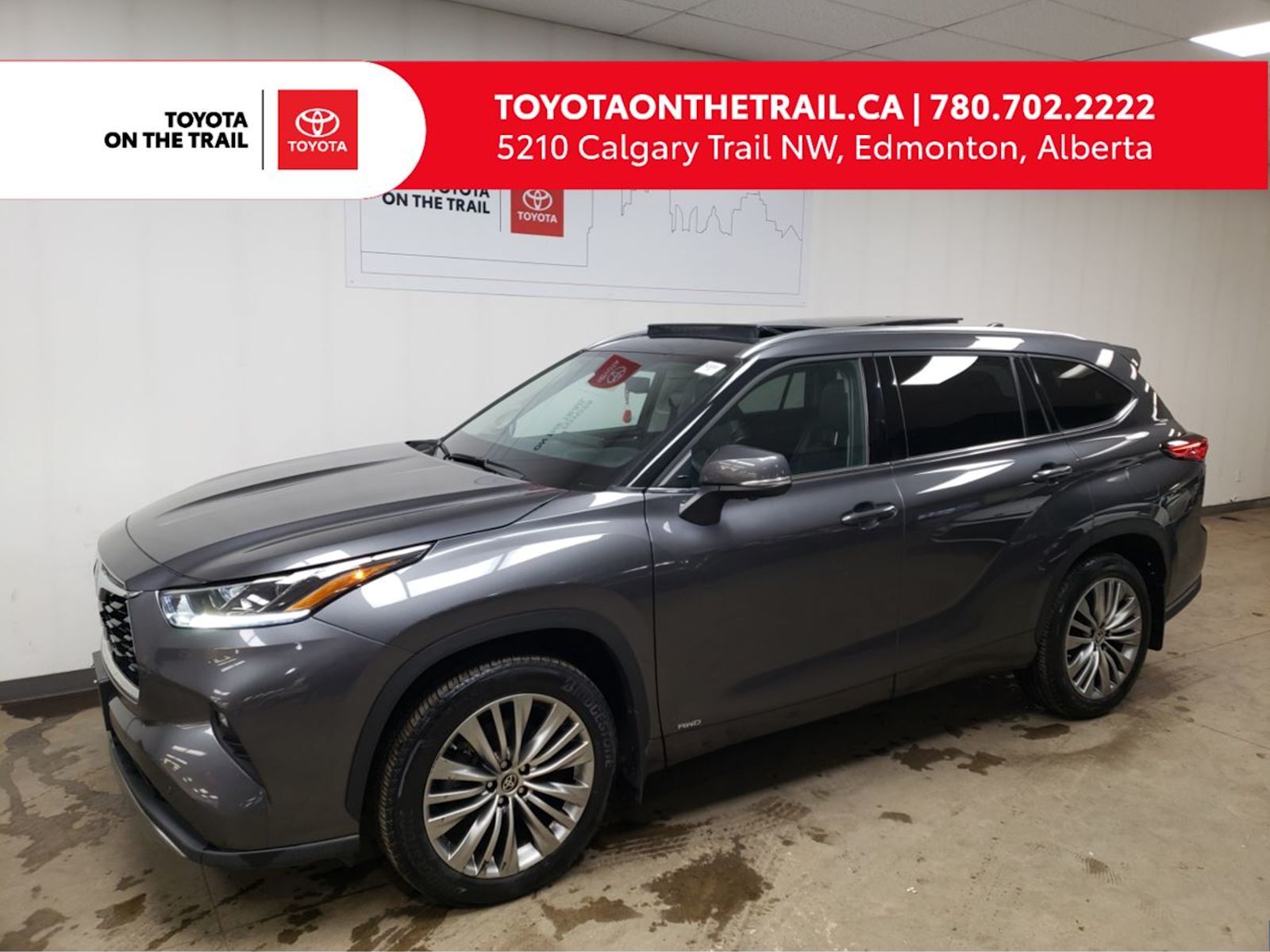 2023 Toyota Highlander HYBRID PLATINUM; LEATHER, HUD, PANORAMIC SUNROOF, 