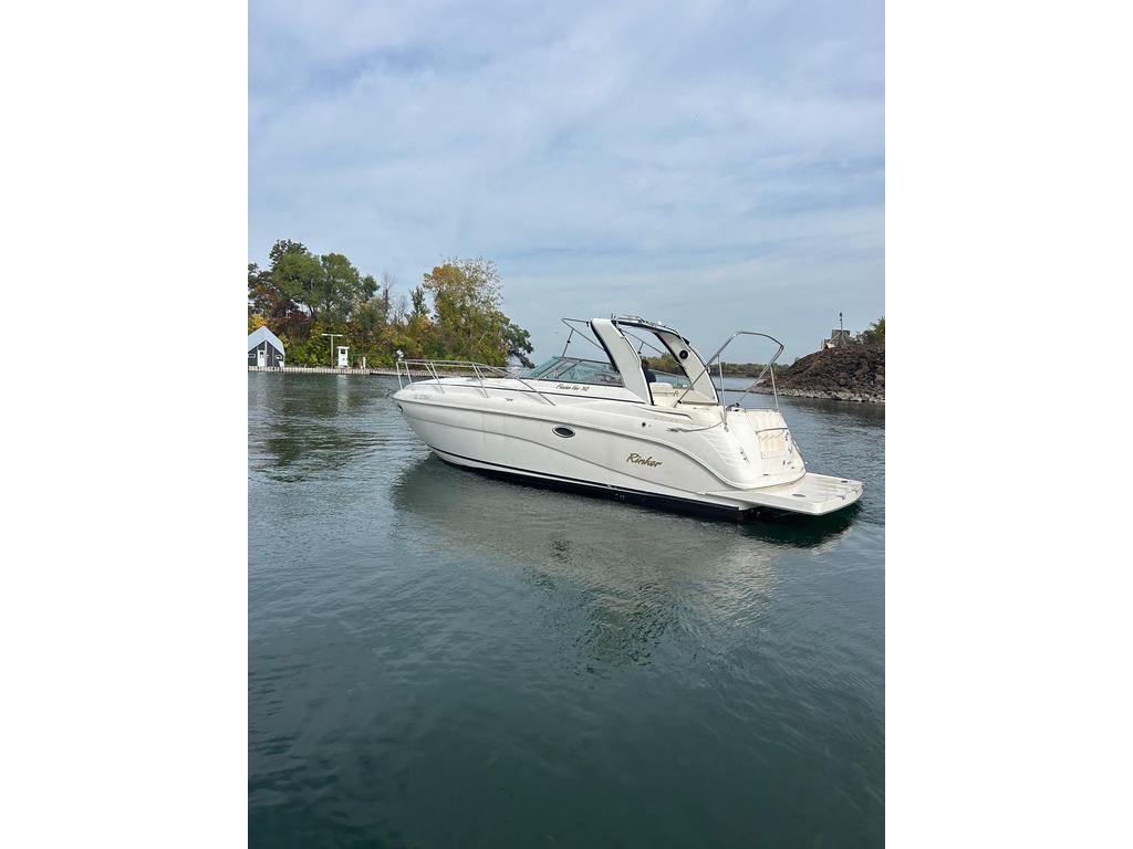 2004 Rinker Boat Co 312 Fiesta Vee 312 