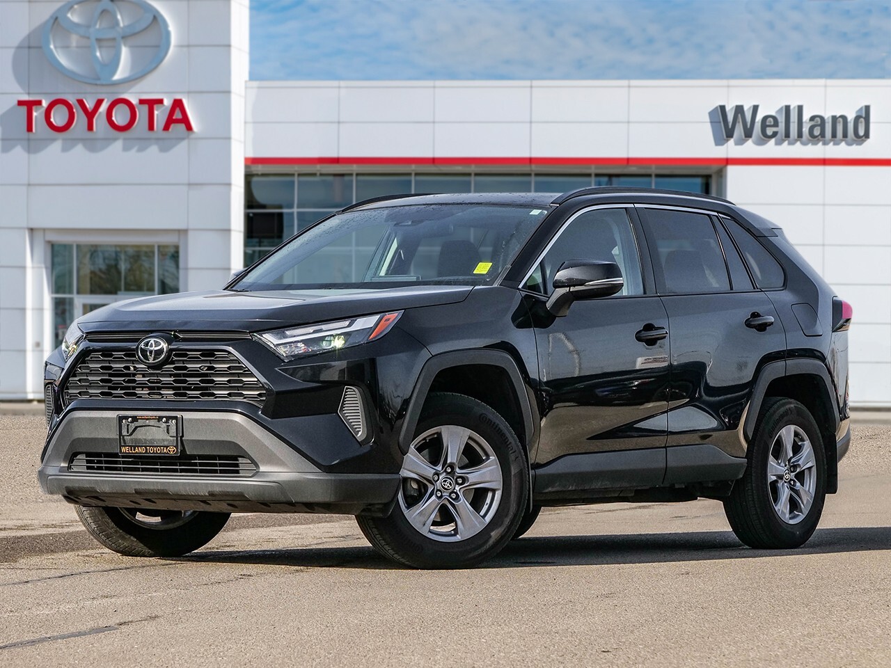 2022 Toyota RAV4 XLE APPLE CARPLAY/ANDROID AUTO. HEATED STEERING WH