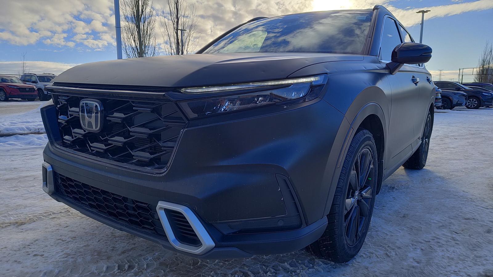 2023 Honda CR-V Hybrid Touring AWD | WIRELESS CHARGING | WRAP