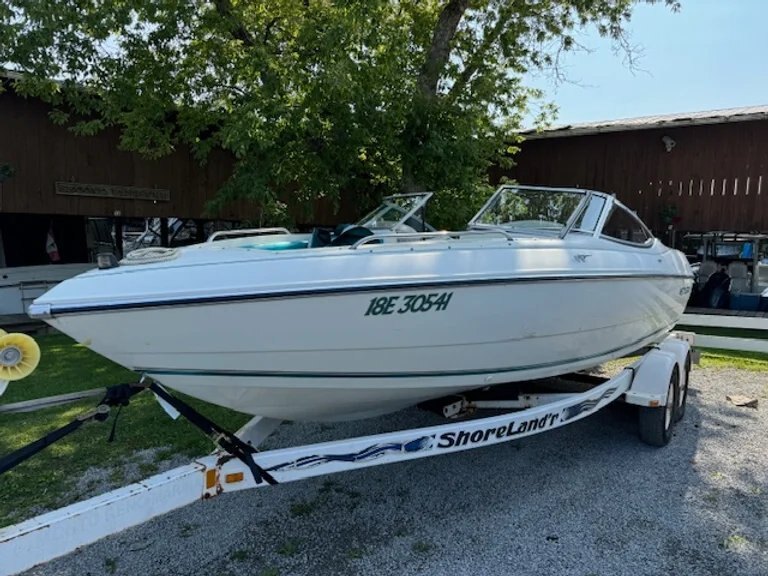 1994 Stingray Boat Co 606 ZPX 