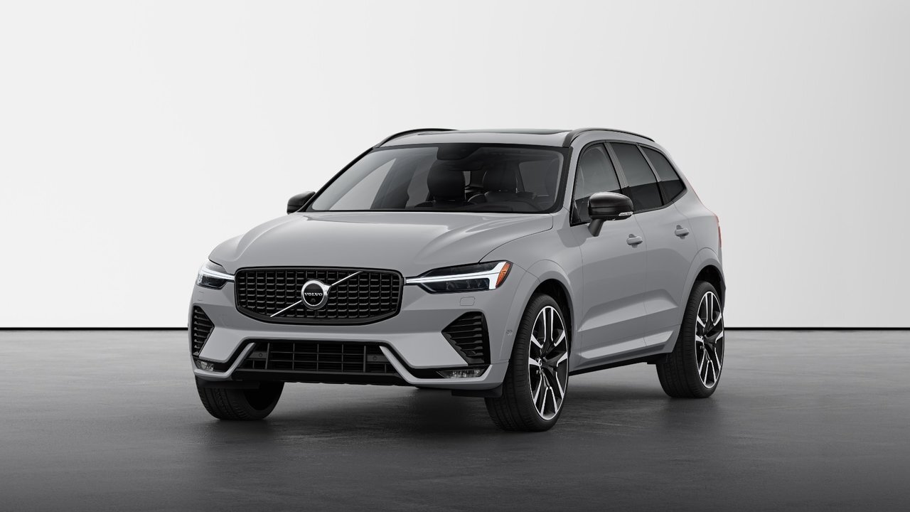 2025 Volvo XC60 B5 AWD Ultra Dark Theme 