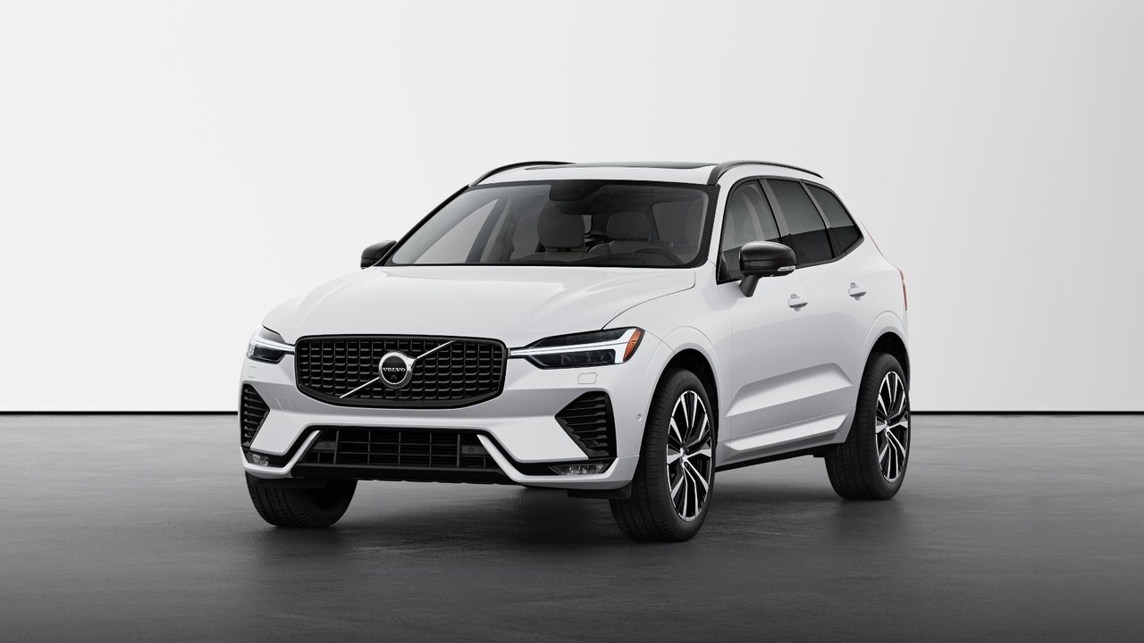 2025 Volvo XC60 B5 AWD Plus Dark Theme 