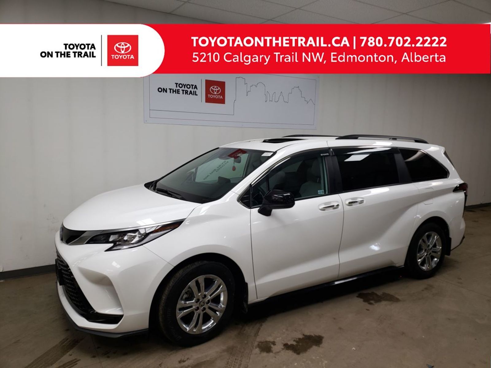 2022 Toyota Sienna XSE AWD HYBRID; LEATHER, SUNROOF, NAV, HEATED SEAT