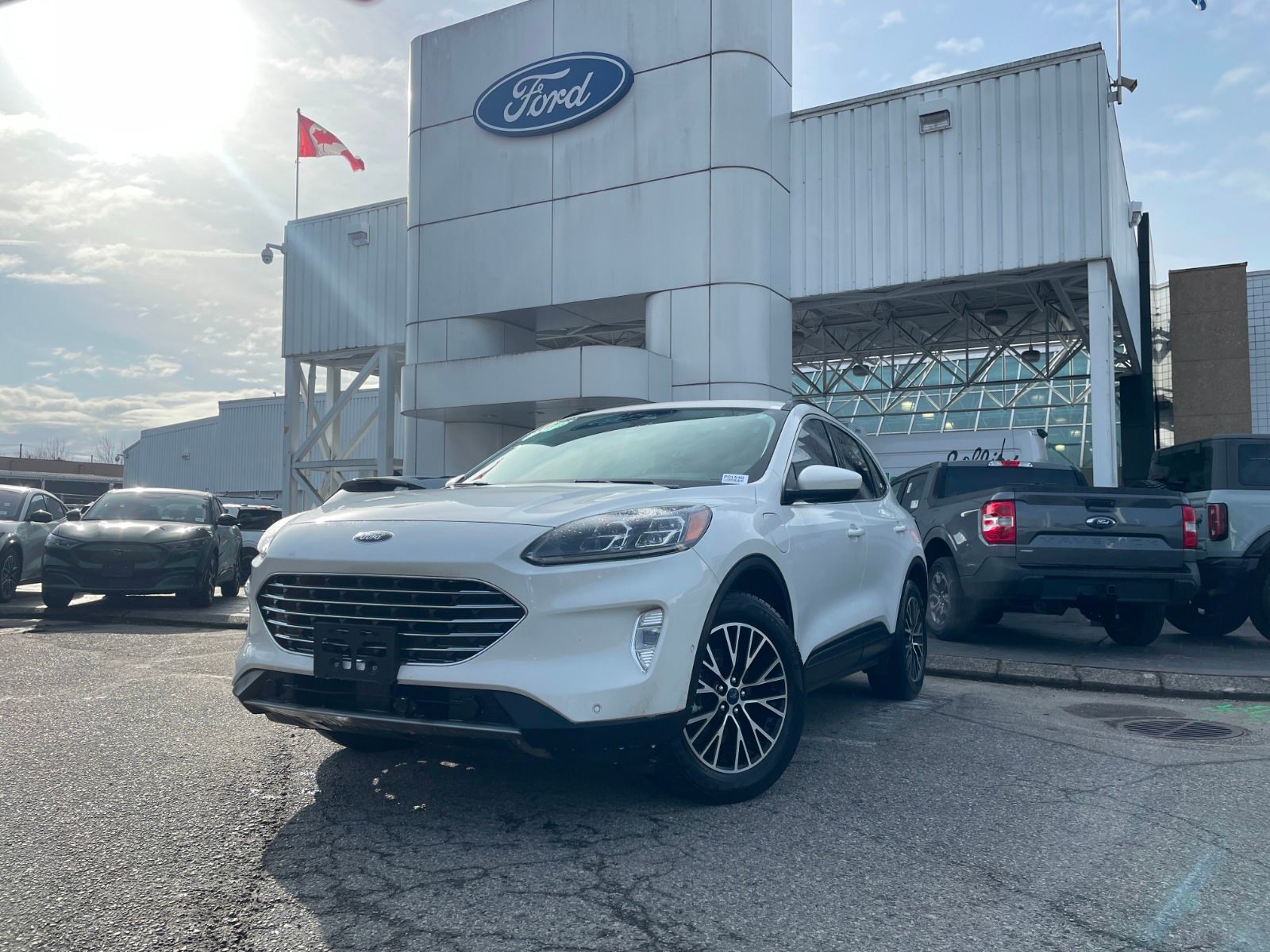 2022 Ford Escape Titanium Plug-In Hybrid FWD