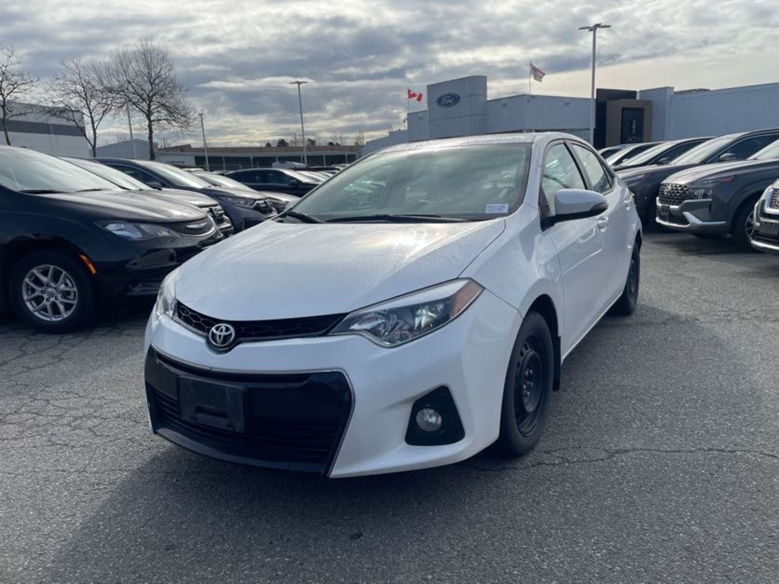 2015 Toyota Corolla 4dr Sdn Man CE