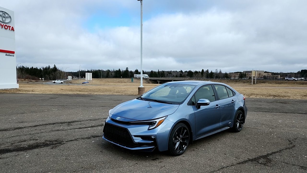 2025 Toyota Corolla Hybrid XSE AWD 