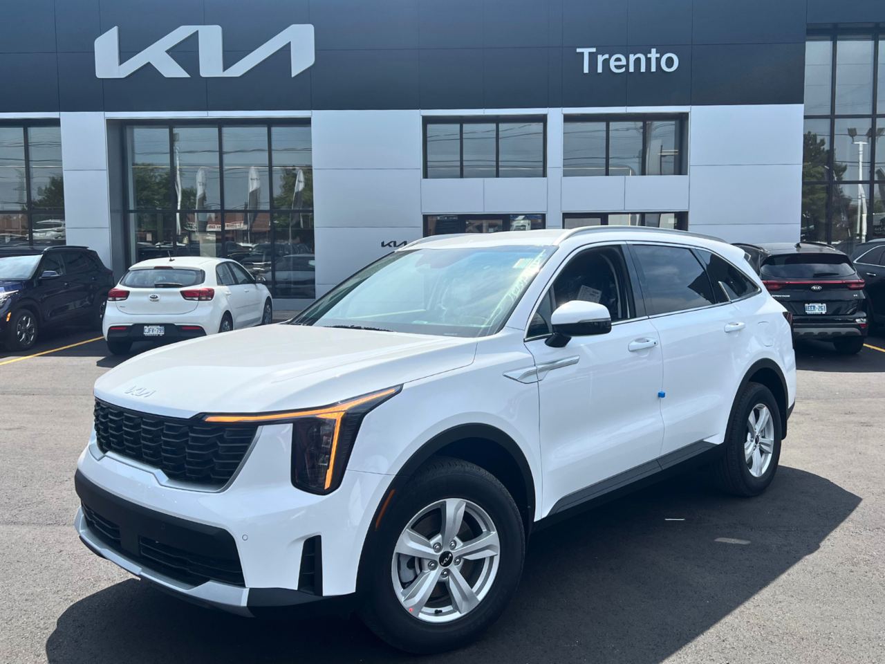 2025 Kia Sorento LX