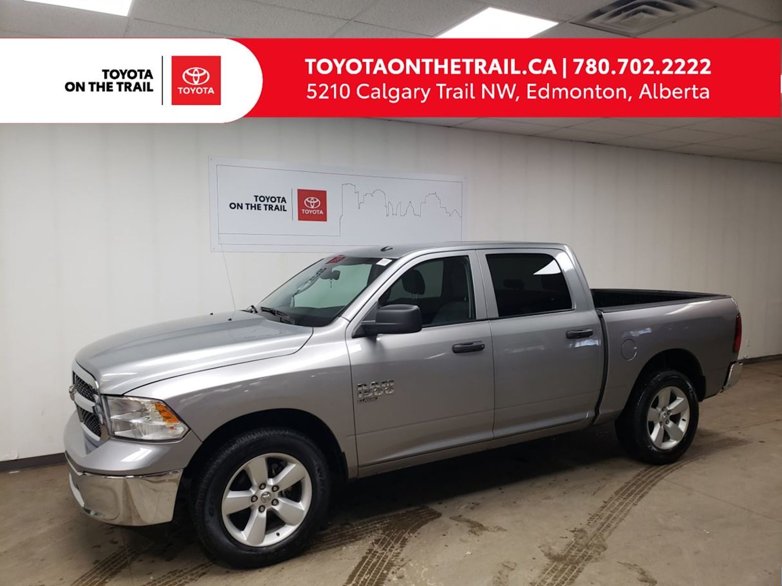 2022 Ram 1500 Classic SLT; 4X4, REMOTE STARTER, 6 PASSENGER, BACKUP CAME