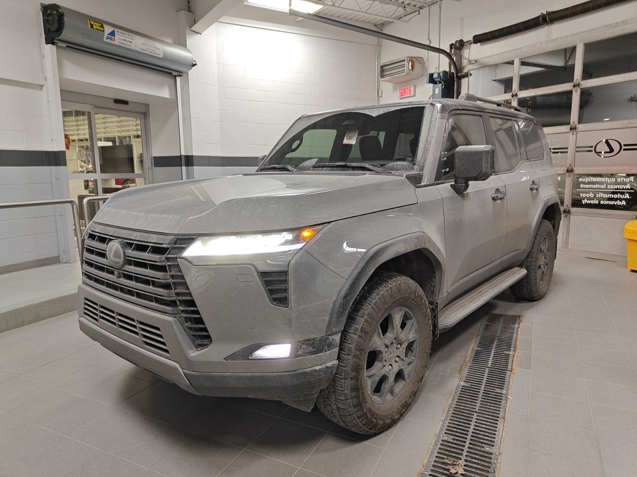 2024 Lexus GX GX 550 / camera / toit ouvrant / climatiseur