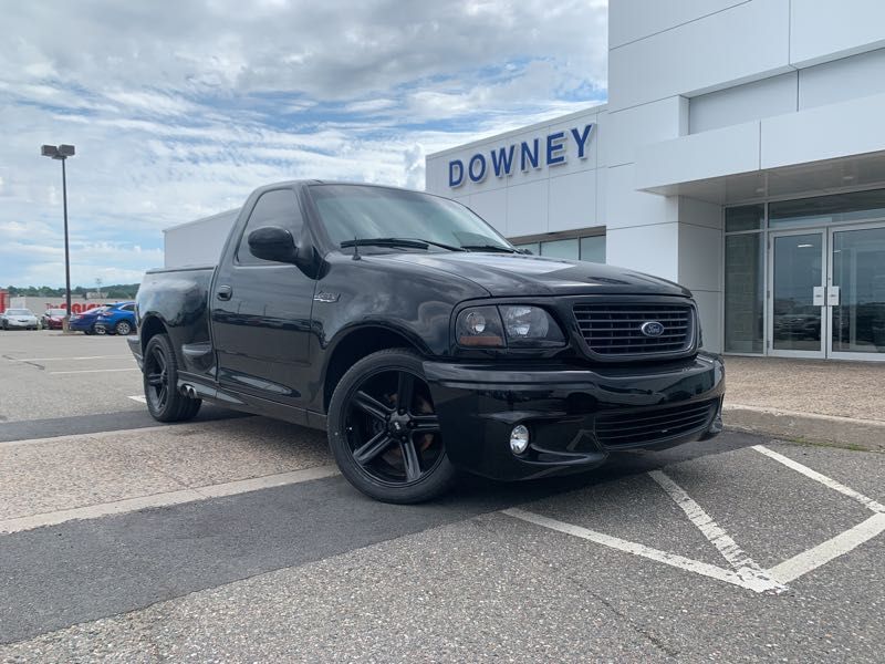 2002 Ford F-150 Lightning - *REG CAB FLARESIDE  WITH CUSTOM TUNING