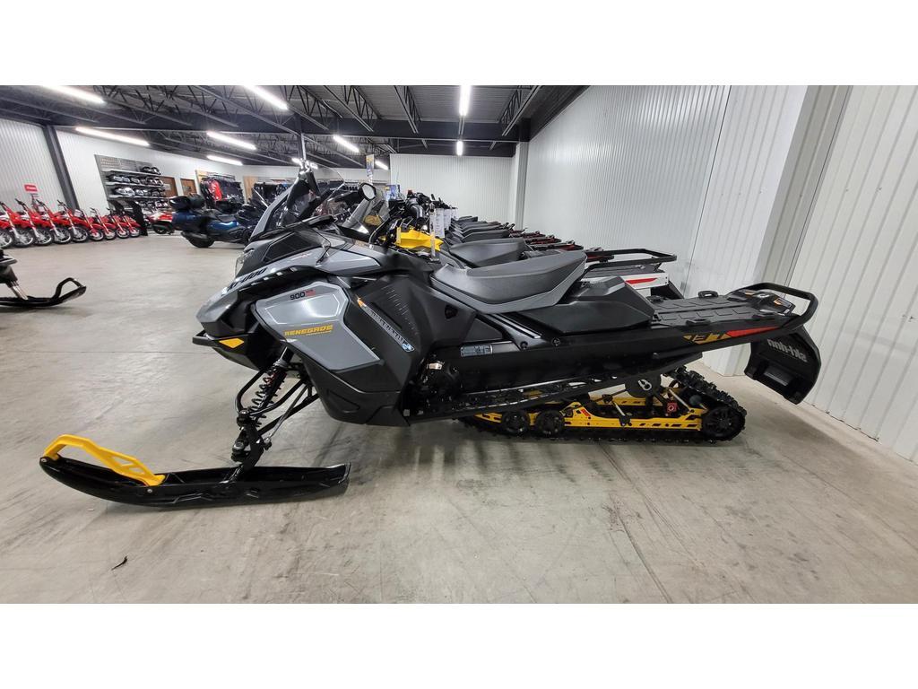 2025 Ski-Doo Renegade Adrenaline 900 turbo