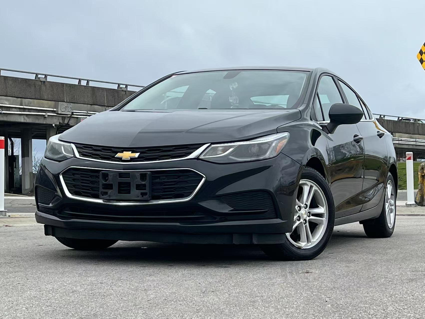 2017 Chevrolet Cruze 1.6L LT w/1SH/ NO ACCIDENT/ BOSE SPEAKER