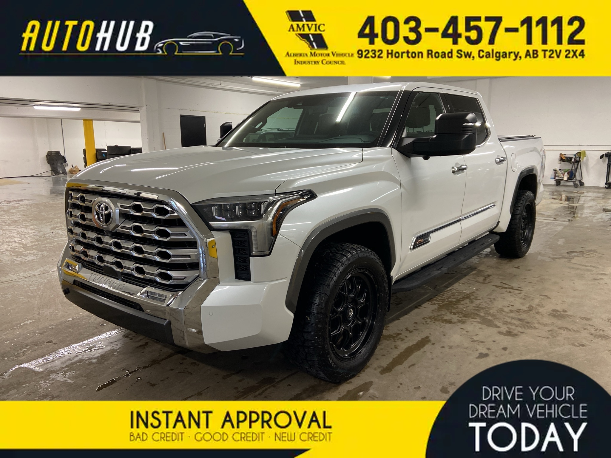 2022 Toyota Tundra Platinum 1794 EDITION 4x4 Crewmax PANO ROOF
