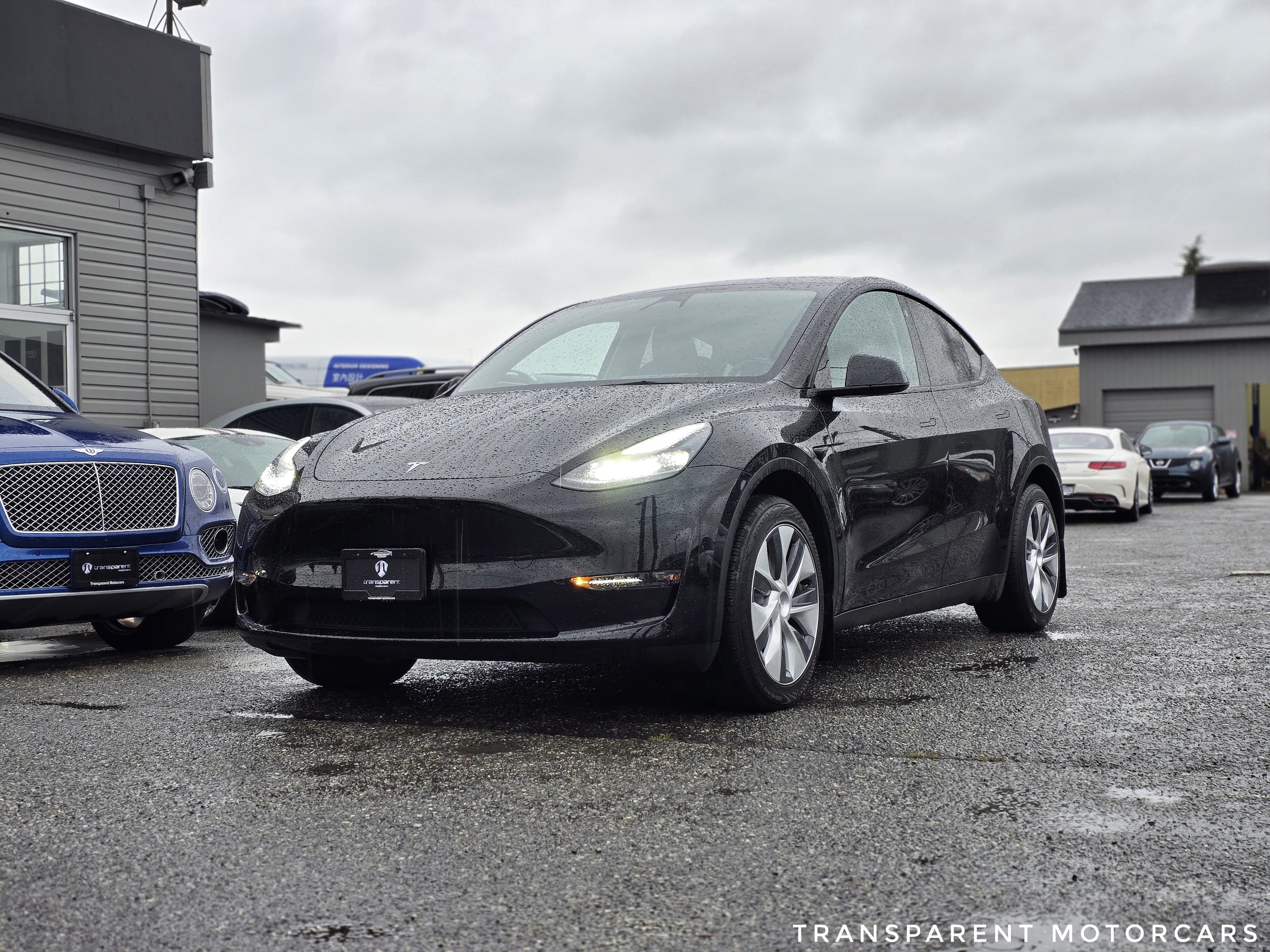 2023 Tesla Model Y Dual Motor/AWD/Autopilot/Wireless Charging/Power L