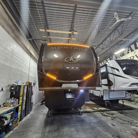 2025 Keystone RV Montana 3231 CK (L)