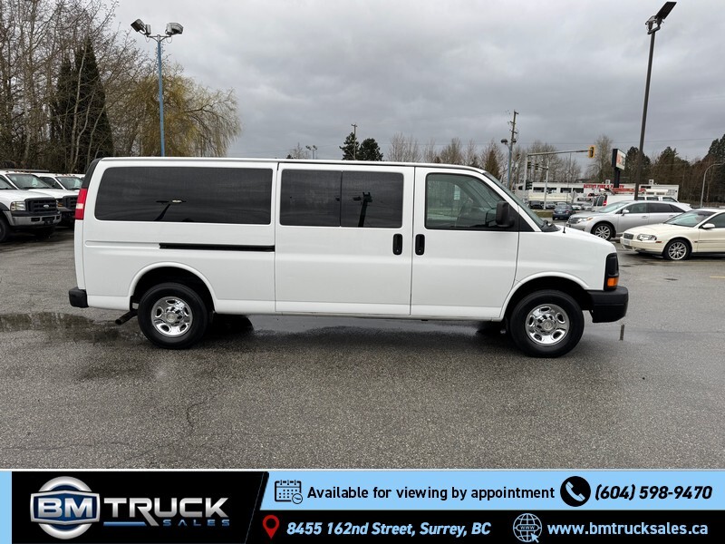 2014 Chevrolet Express 3500 / 15 Passenger