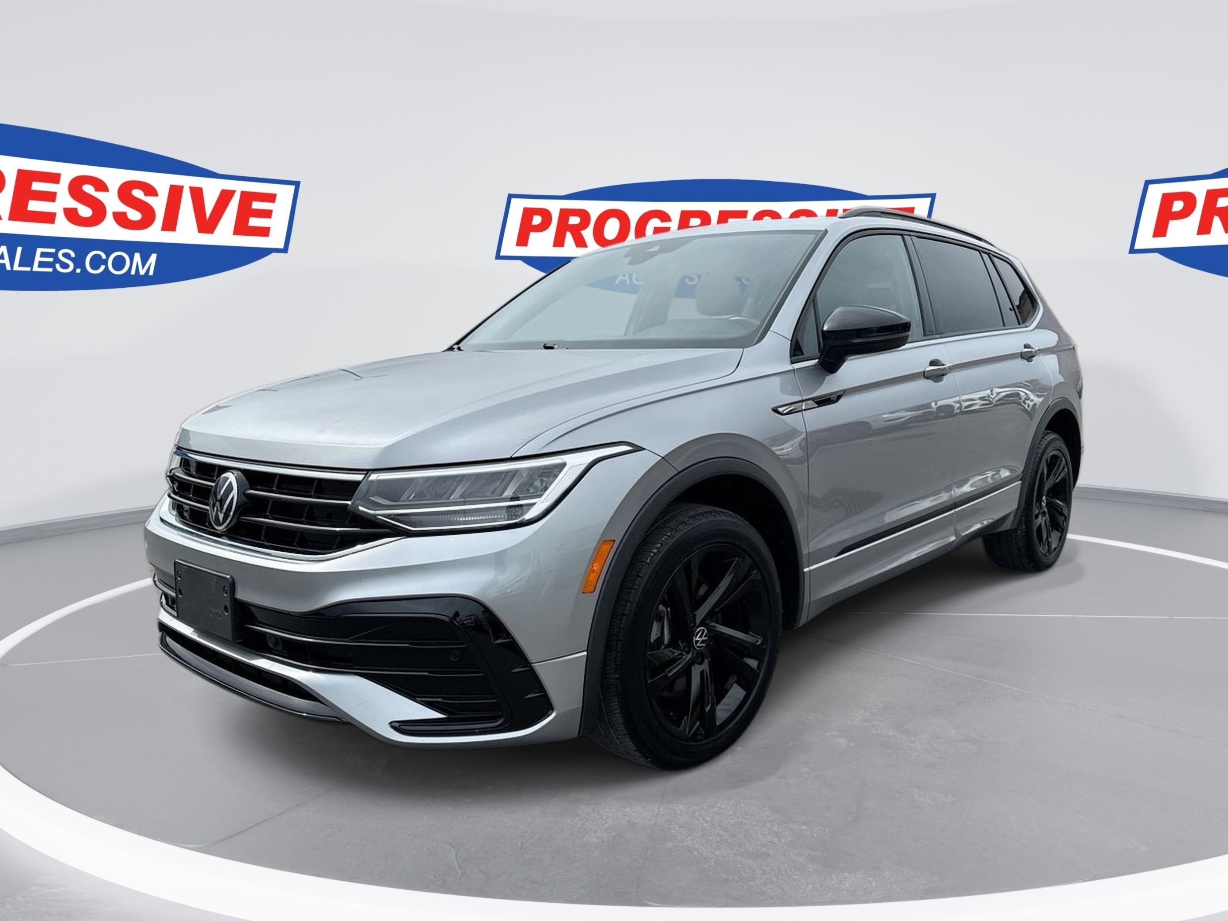 2023 Volkswagen Tiguan Comfortline R-Line Black