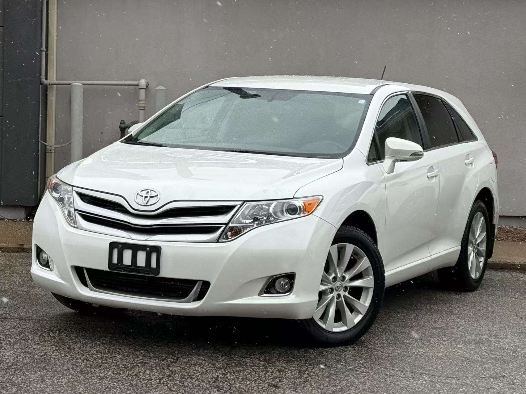 2016 Toyota Venza Venza LE 4dr Wgn W/ Rearview Camera