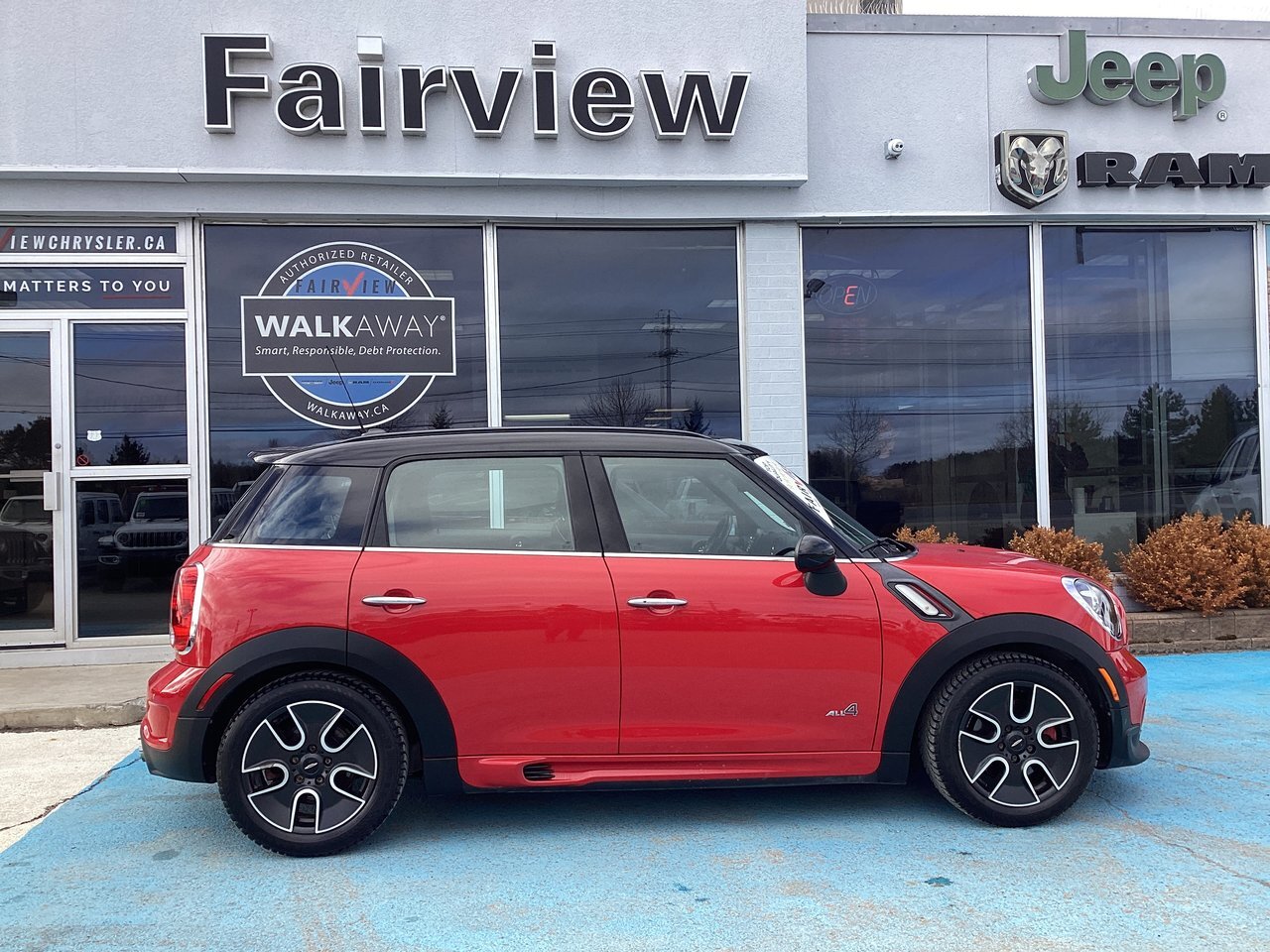 2013 MINI Cooper Countryman John Cooper Works ALL4 Two sets of tires and rims 