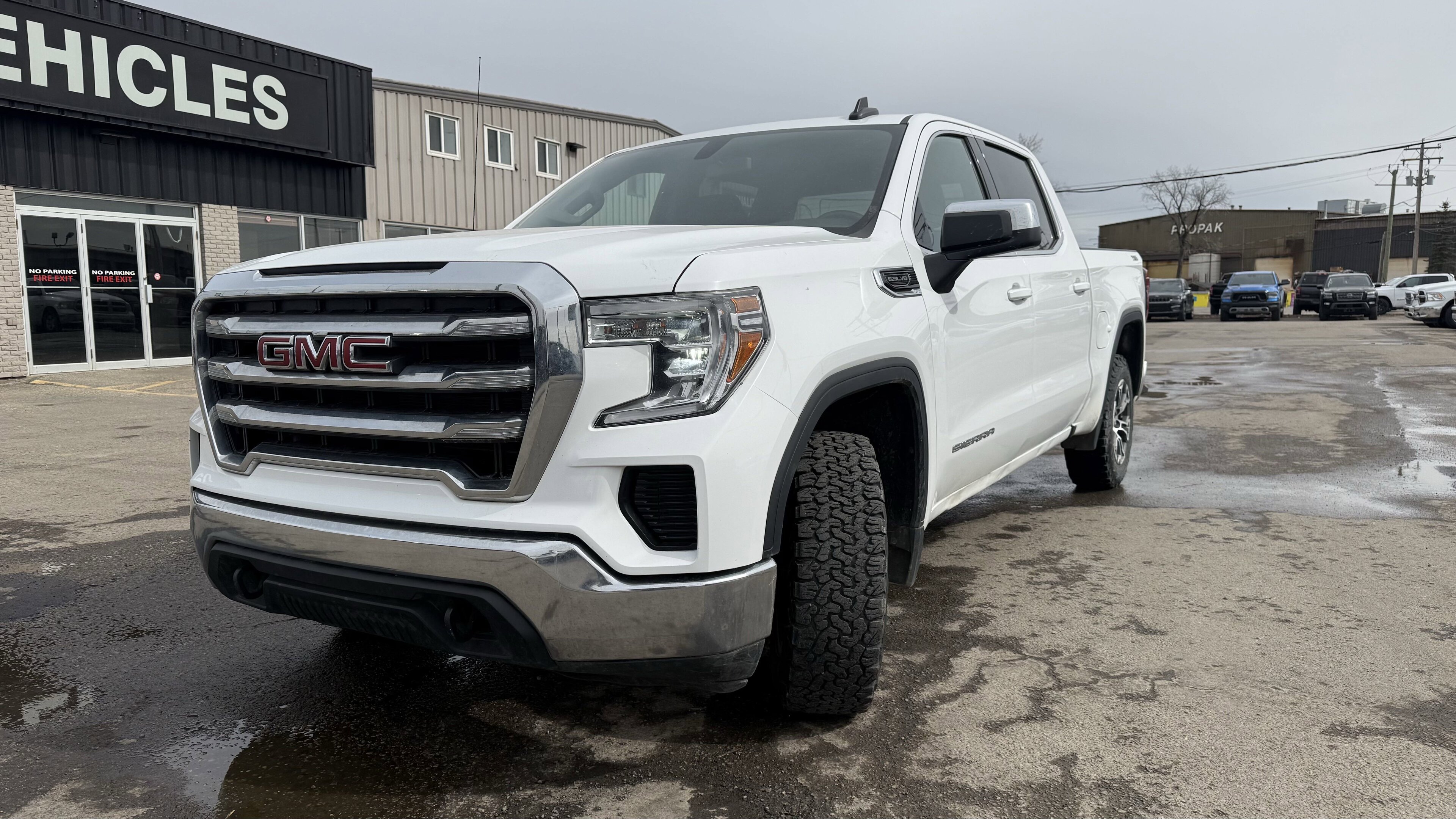 2020 GMC Sierra 1500 SLE