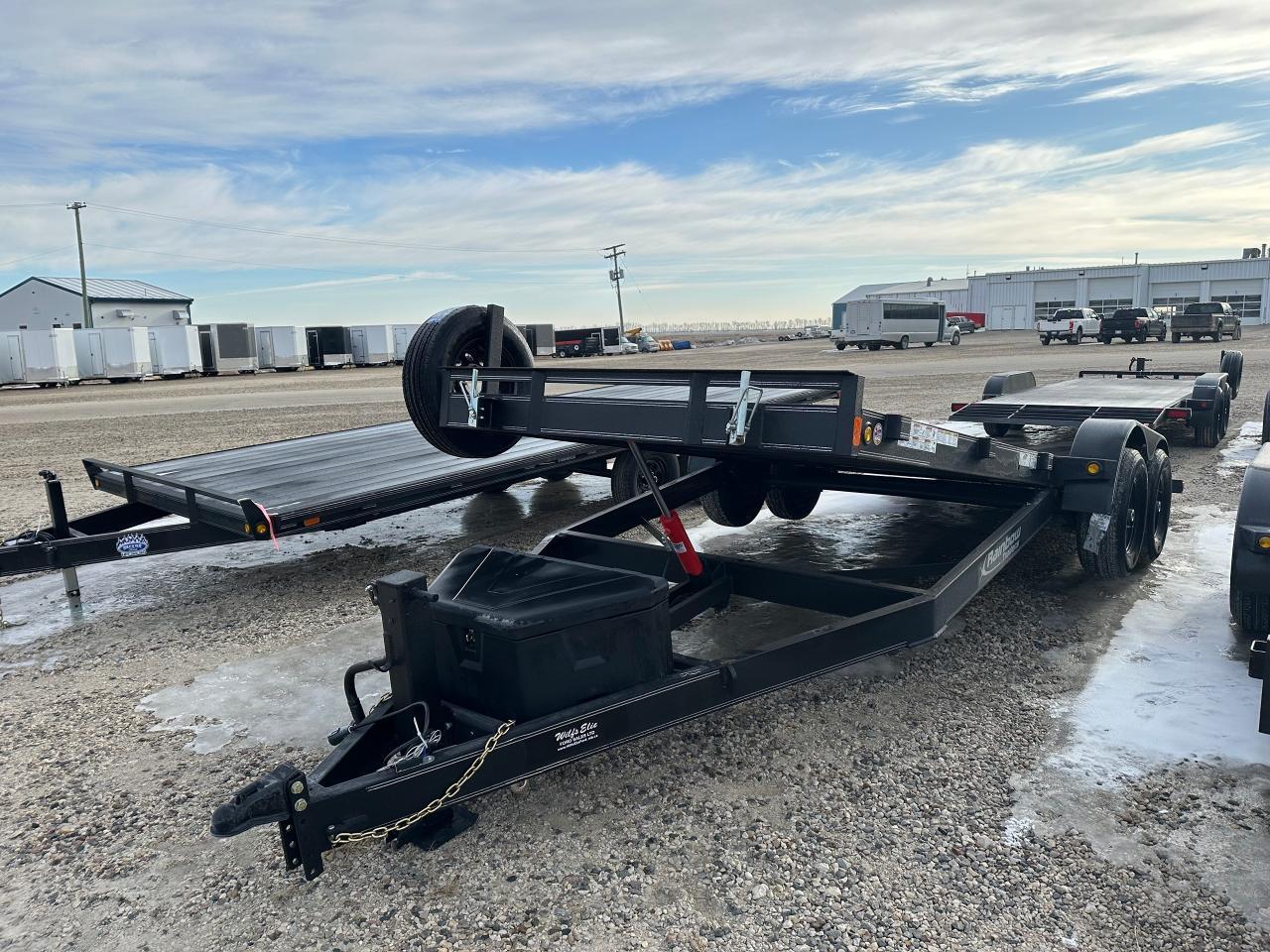 2025 Rainbow Trailer 20' Electric/Hydraulic Tilting Car & Equipment