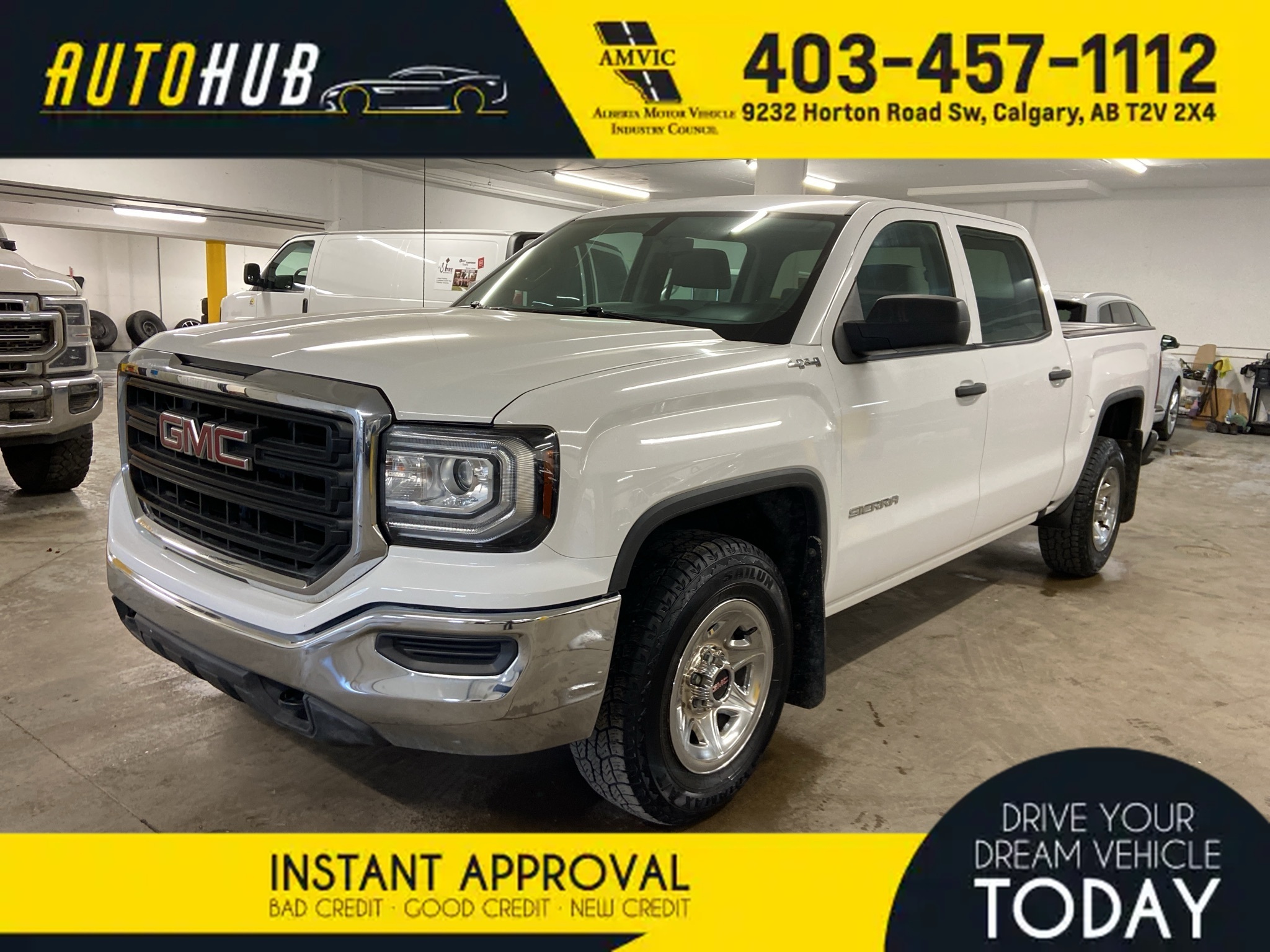 2017 GMC Sierra 1500 4WD Crew Cab LOW MILEAGE!
