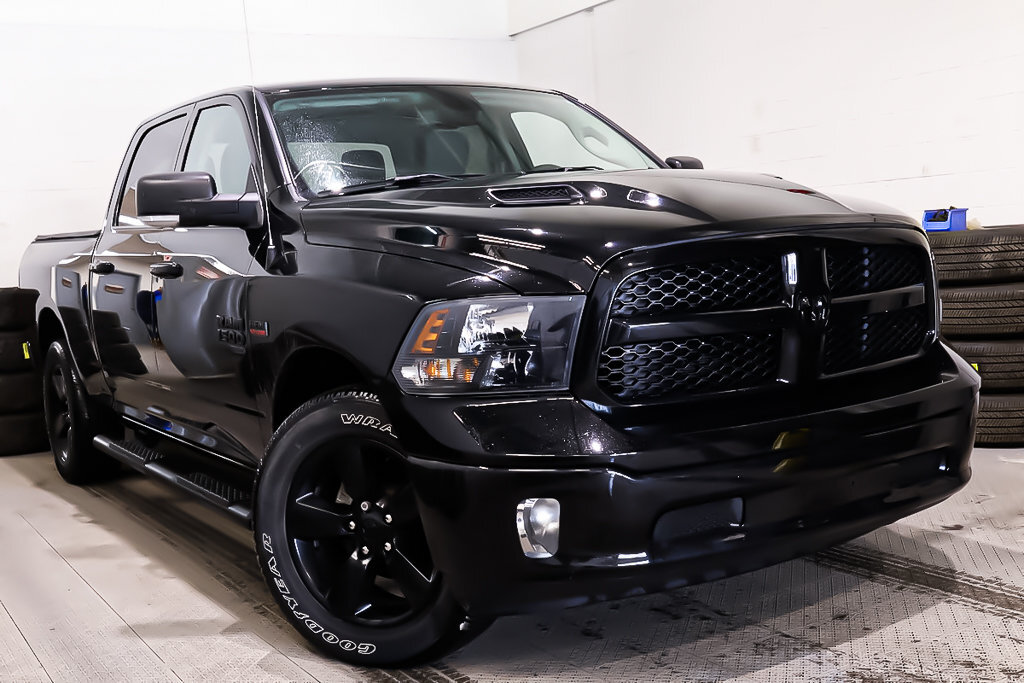 2022 Ram 1500 Classic SLT + 4X4 + CREW CAB + ALLURE NOIRE