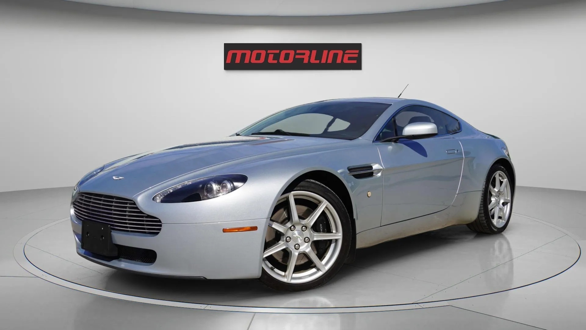 2007 Aston Martin Vantage 4.3-L| V8 engine|2dr Cpe Manual|Bi-Xenon headlight
