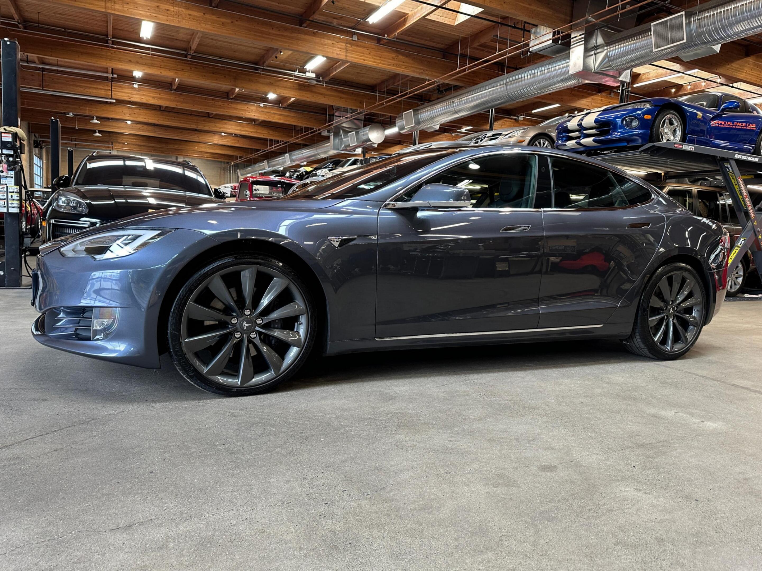 2017 Tesla Model S 100D *No PST*