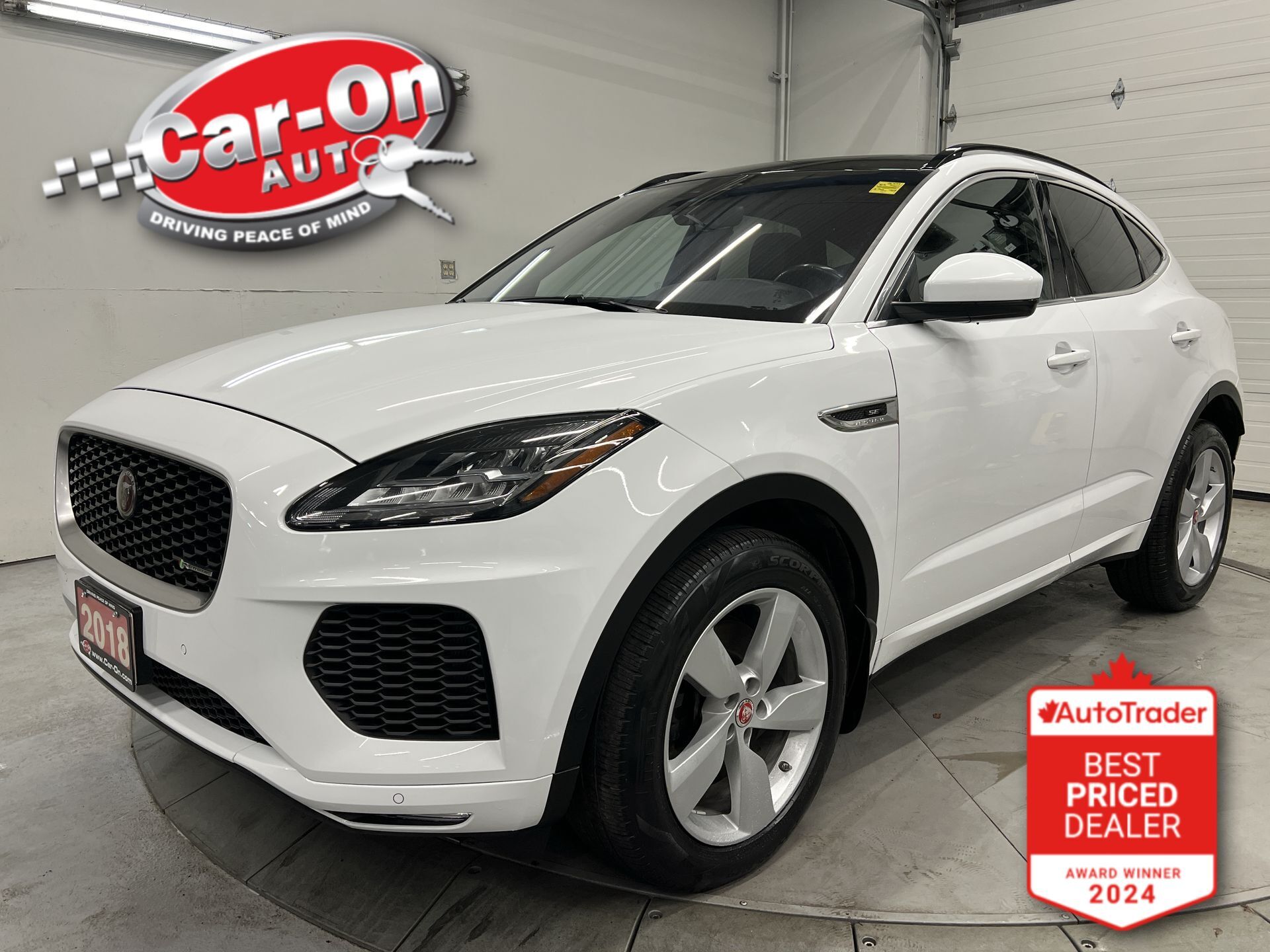 2018 Jaguar E-Pace P300 R-DYNAMIC SE | PANO ROOF | LEATHER | NAV